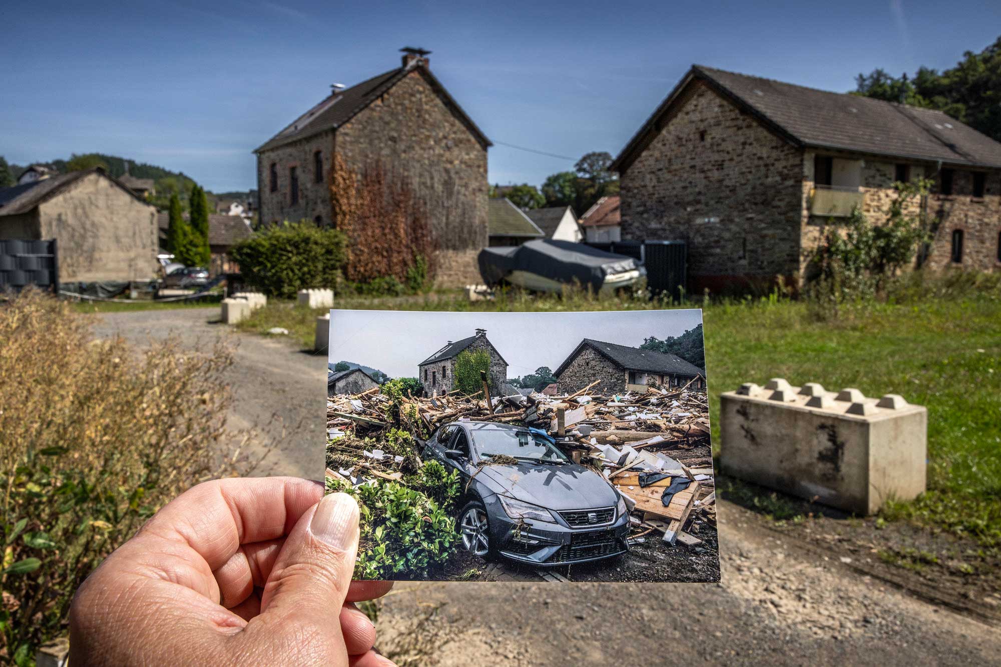 Schultze_3045_FloodPostcards_004