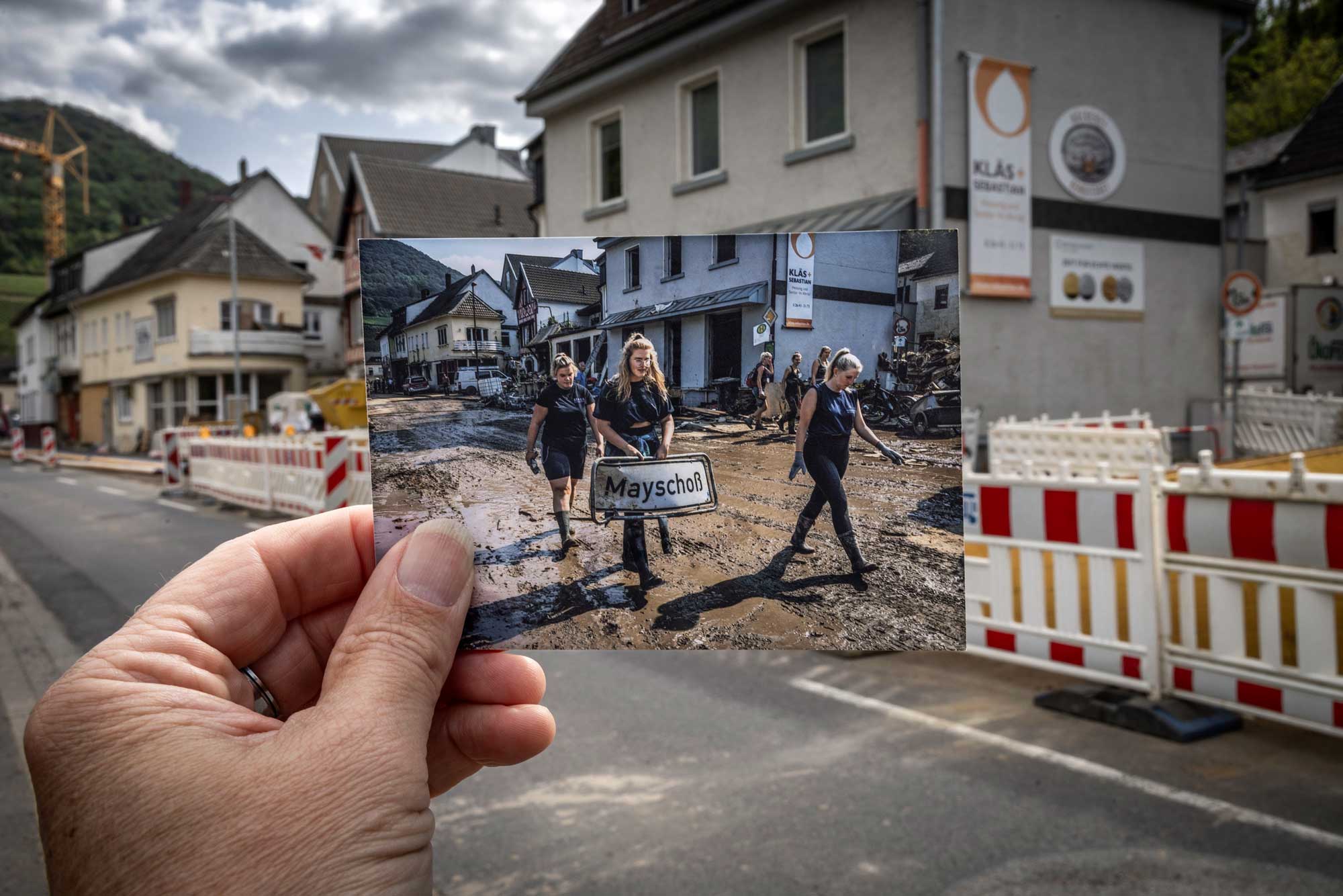 Schultze_3045_FloodPostcards_005