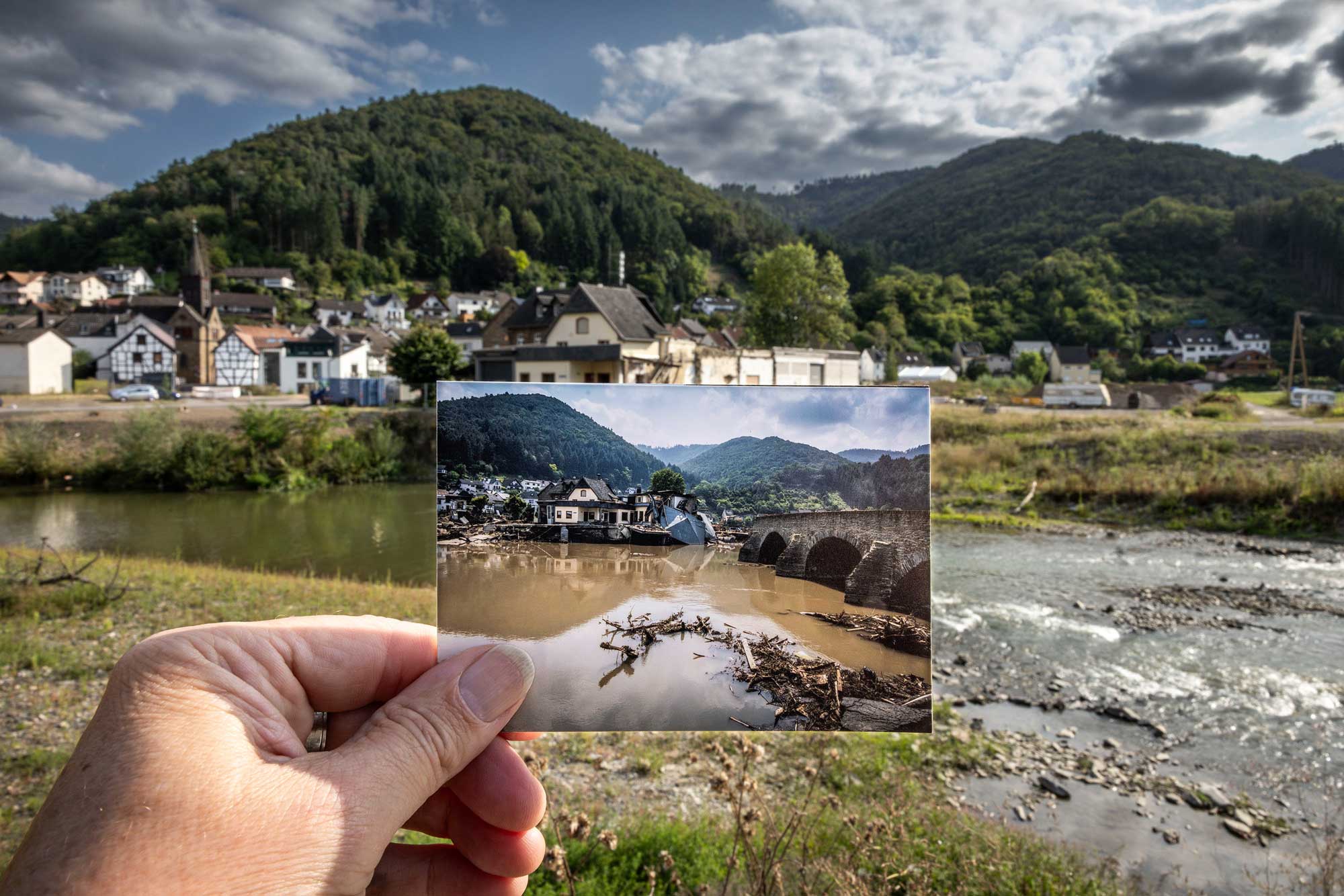 Schultze_3045_FloodPostcards_006